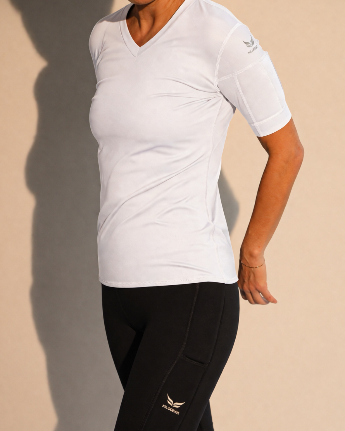 KILOGEAR AURA CORE V-NECK TEE