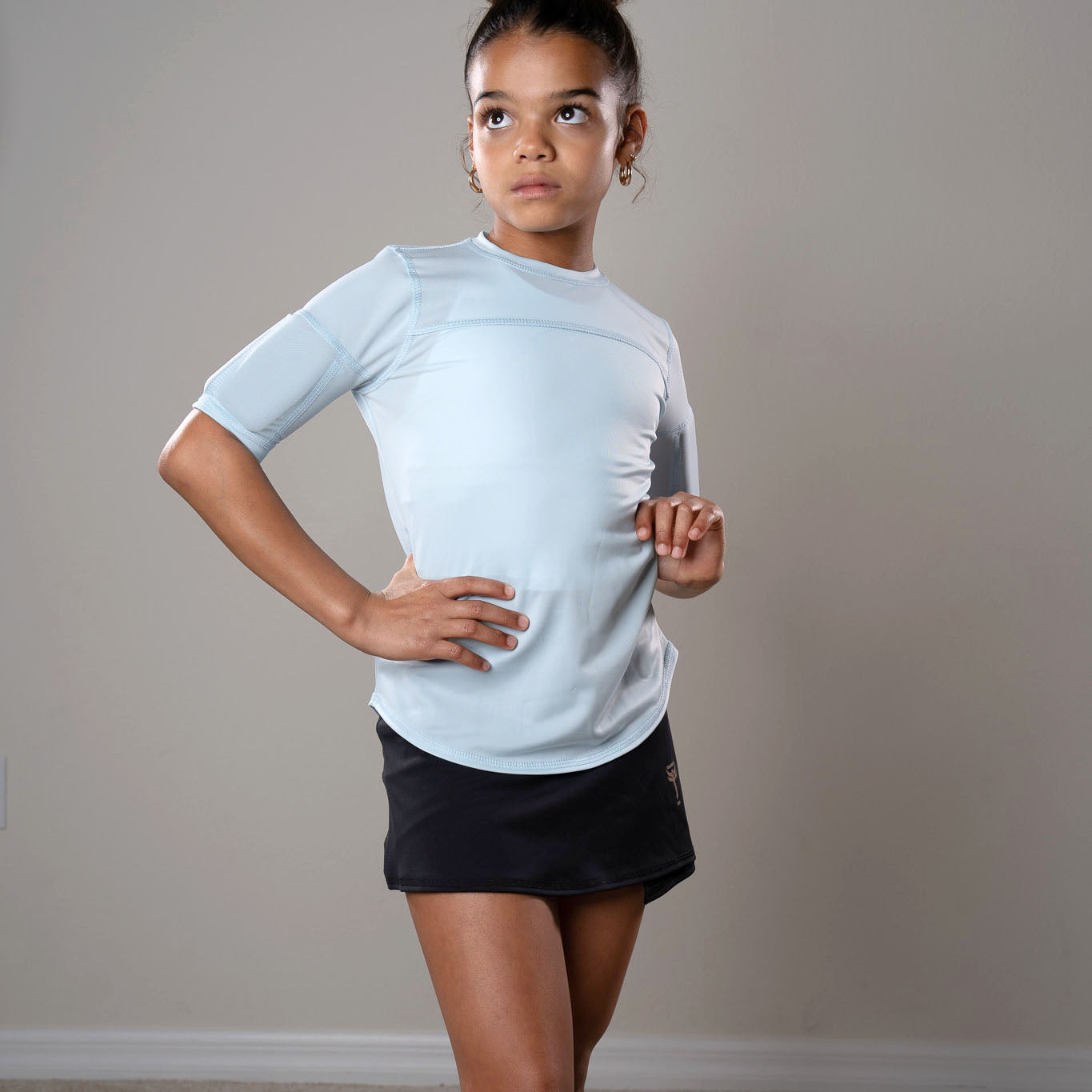 Girl's weighted short sleeve white top with weights